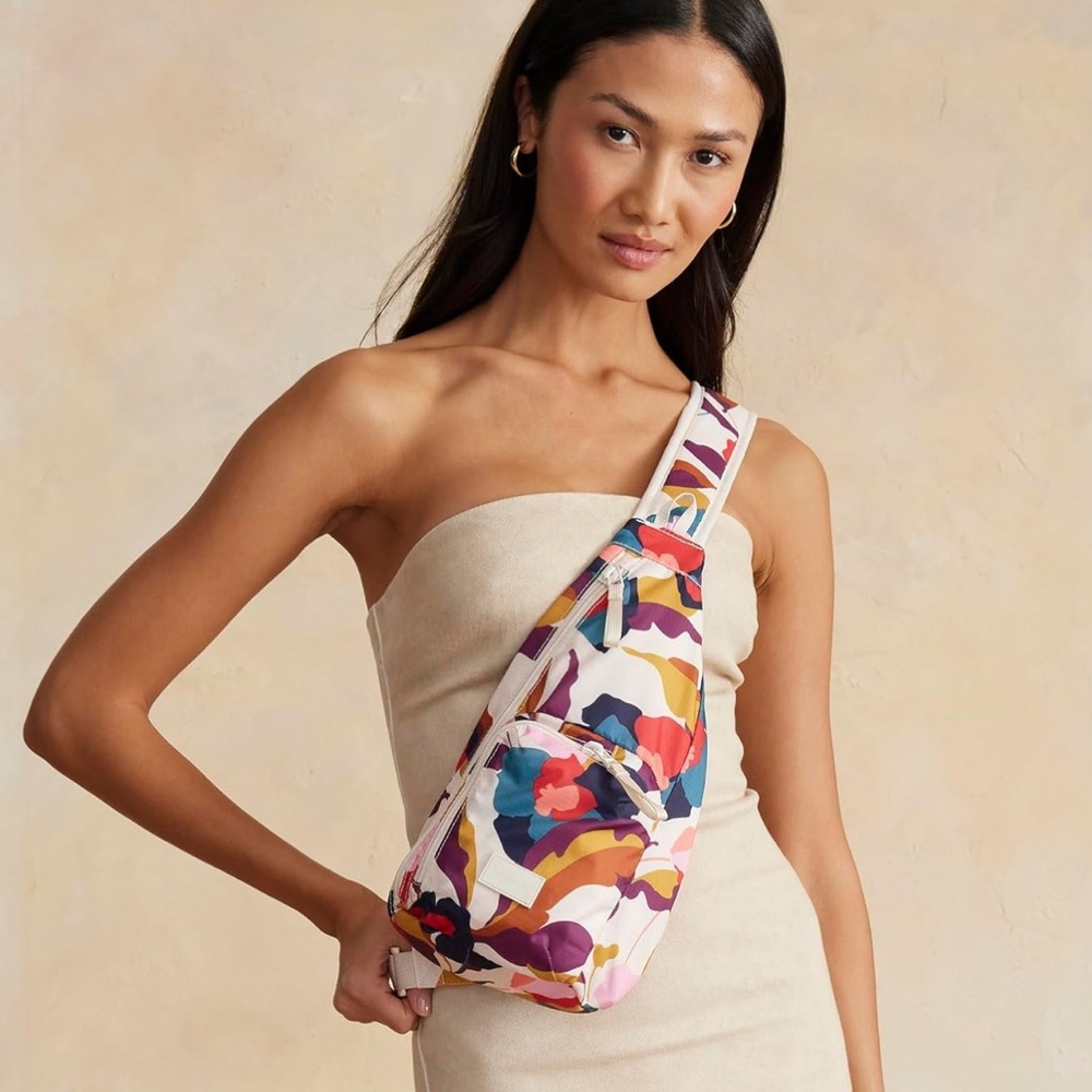 NWT [Vera Bradley] Floral Crossbody Bag
